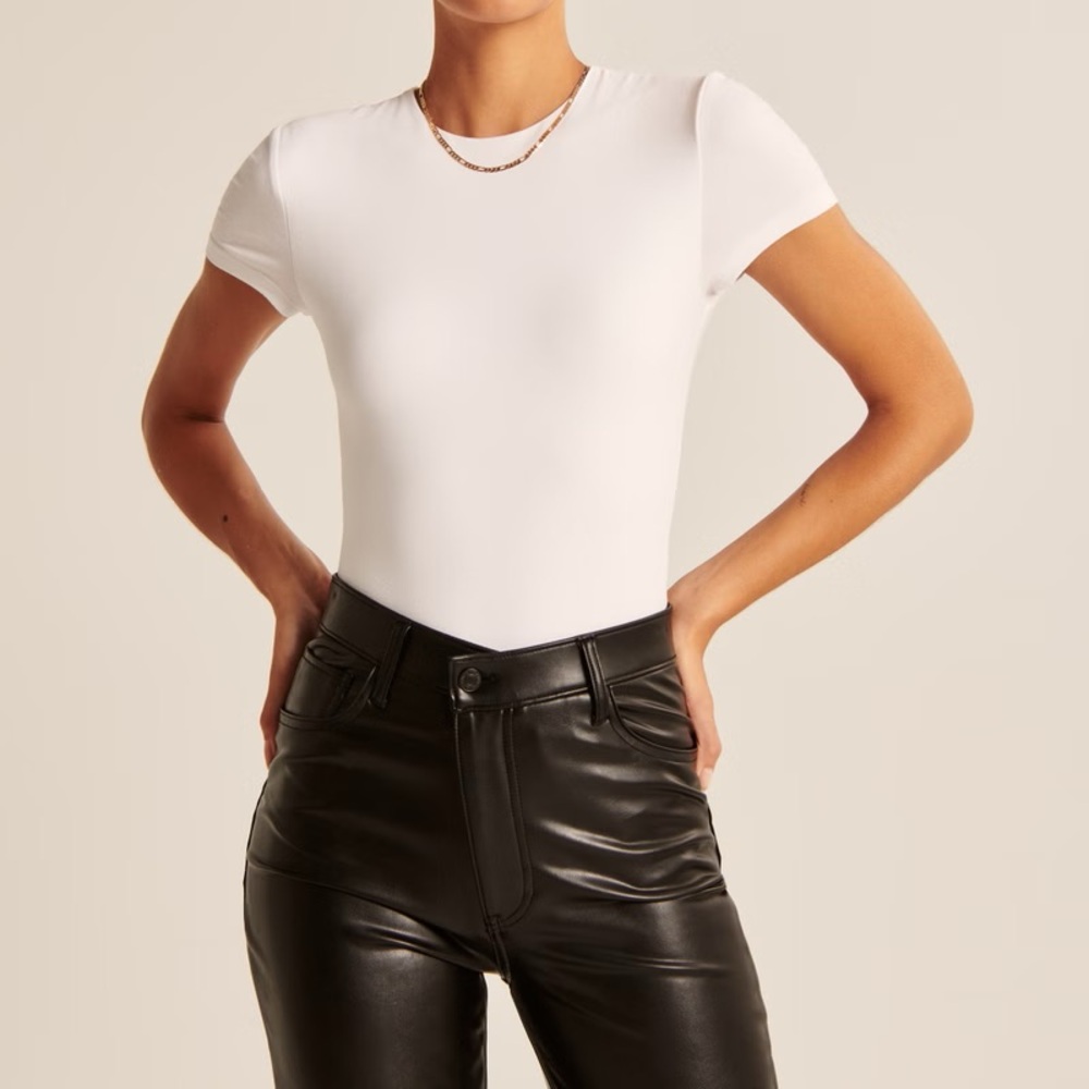 Short-Sleeve Cotton-Blend Seamless Fabric Crew Bodysuit